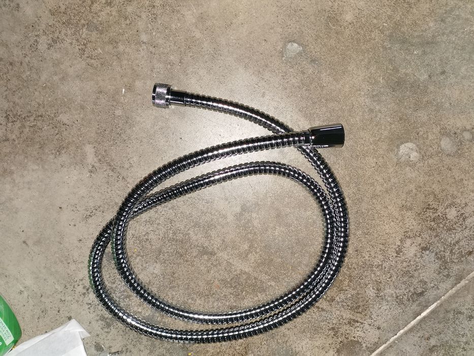 Mangueira de chuveiro nova