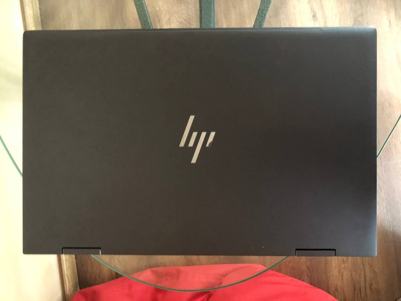 Сенсорний ноутбук HP x360 трансформер в планшет 
Екра