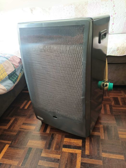 Aquecedor a gás com queimador redutor e garrafa de butano de 13 kg