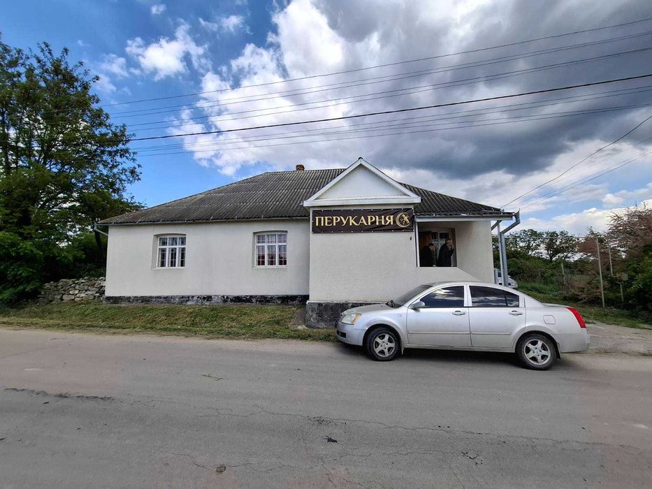 Одноповерхова будівля 110,1 м2, 0.06 га, Ломачинці, вул. Шлях, 19-Б