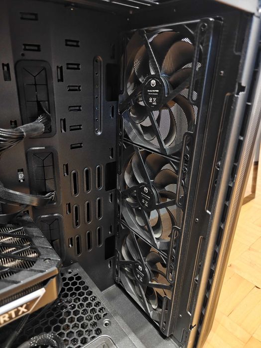 Komputer RTX 4070 SUPER, Ryzen 7 7700 3.8GHz, 16GB RAM 6000mHz MOCNY