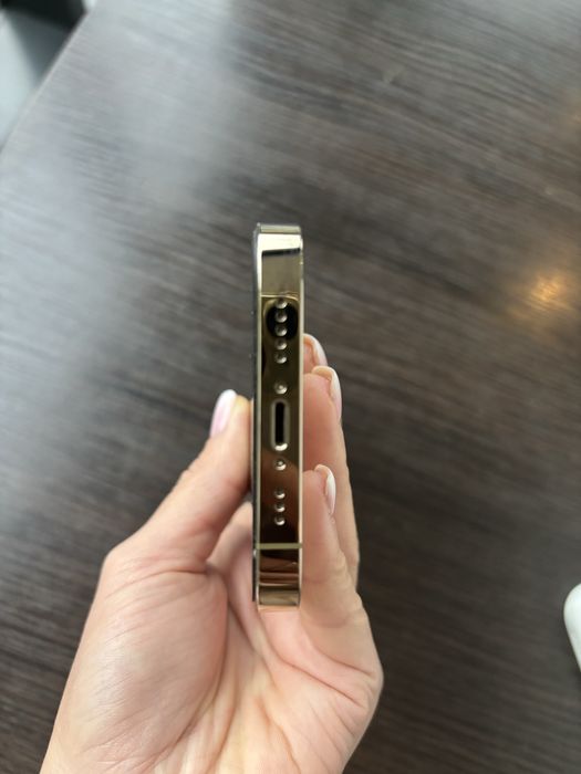 Продам Iphone 14 pro