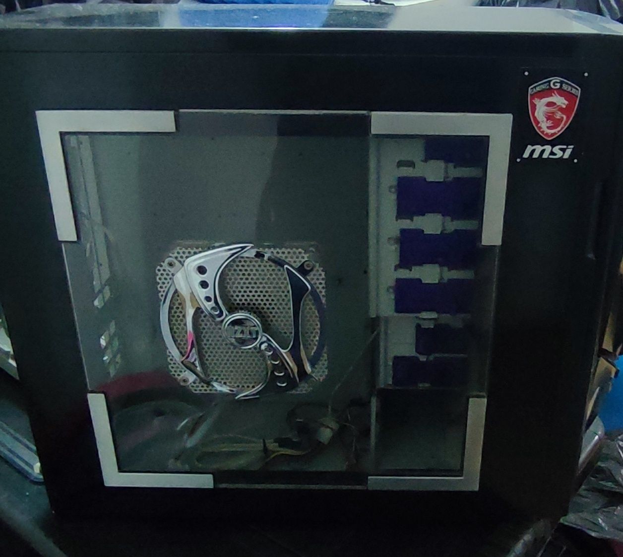 1 Caixa  PC nzxt