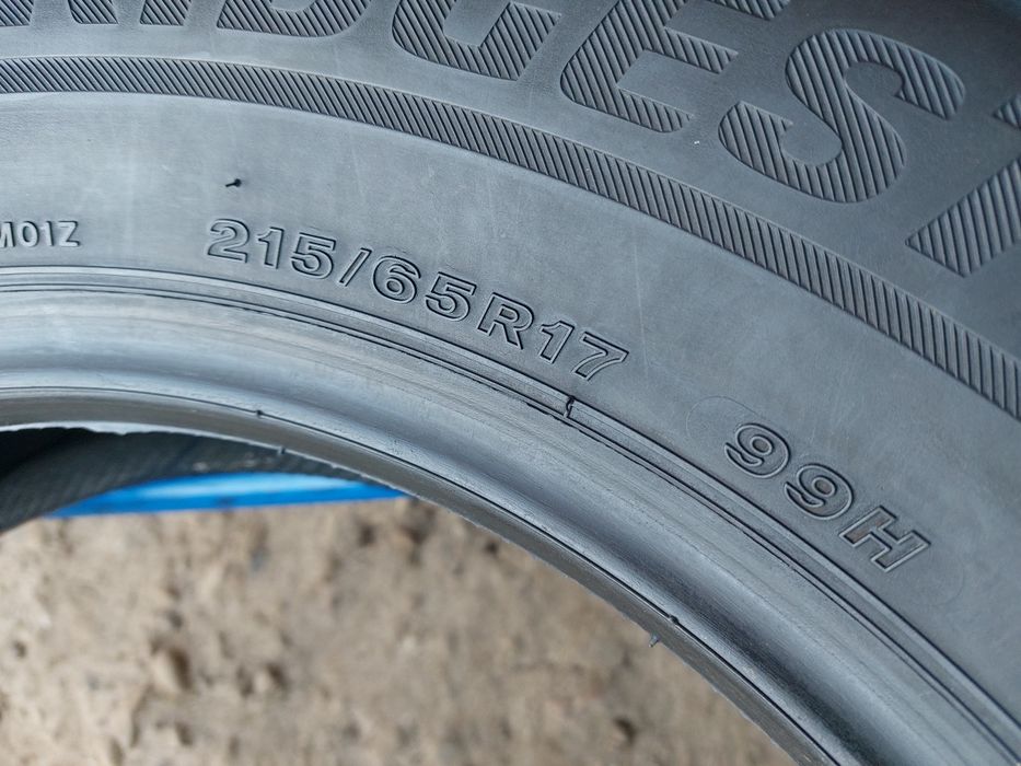 215/65/17 R17 Bridgestone Blizzak LM001 4шт ціна за 1шт зима шини