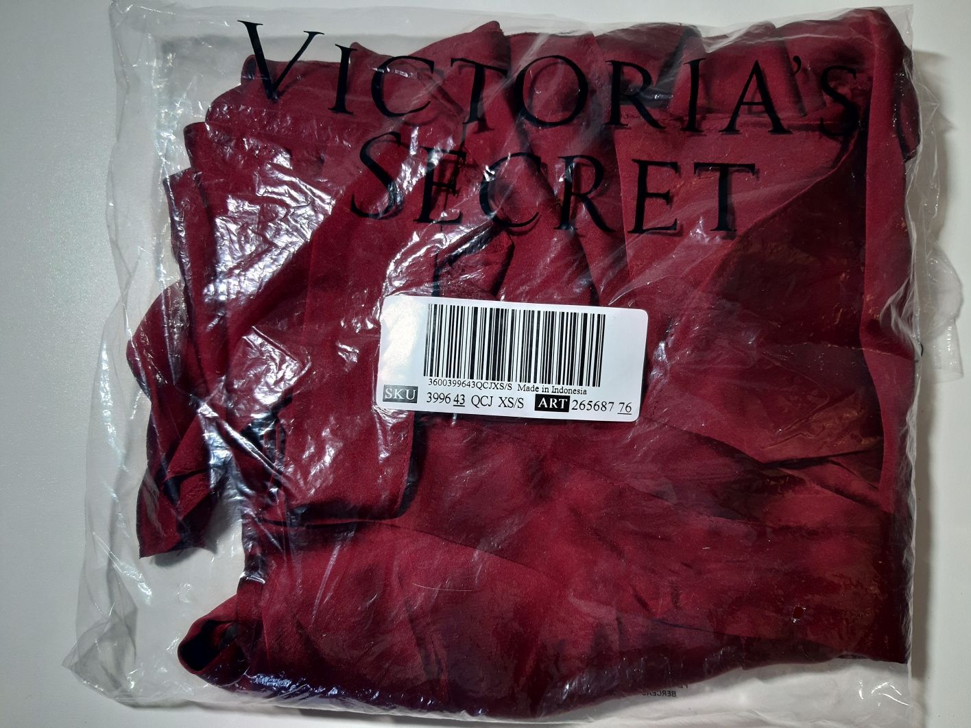 Атласні халати з воланами Victoria's secret Вікторія Сікрет  XS/S