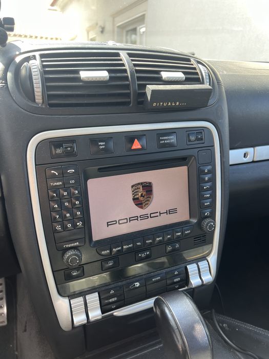 Porsche cayenne turbo