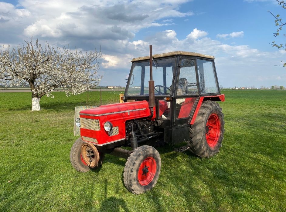 Ciągnik Zetor 5718