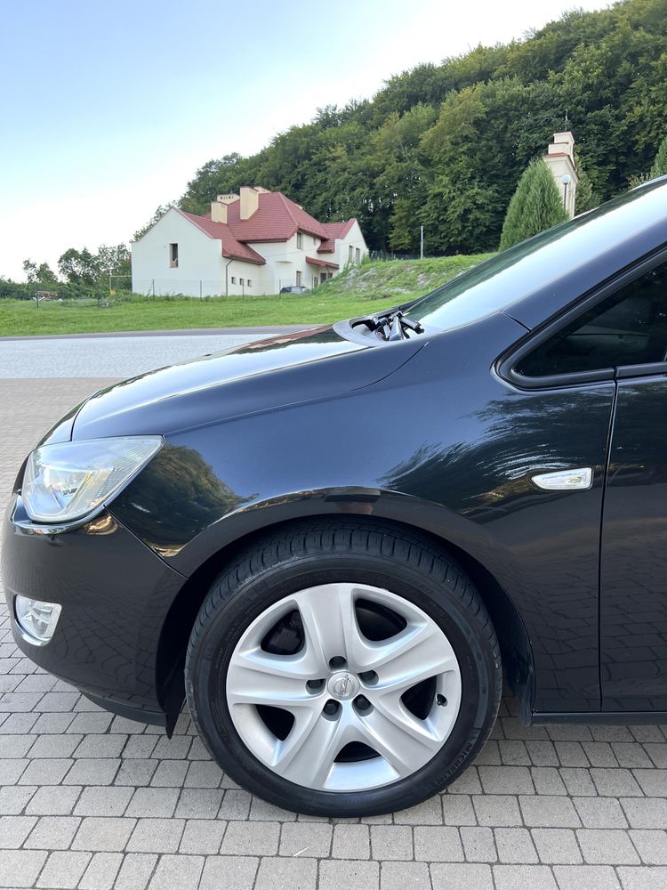 Opel Astra j 1.7 2012р