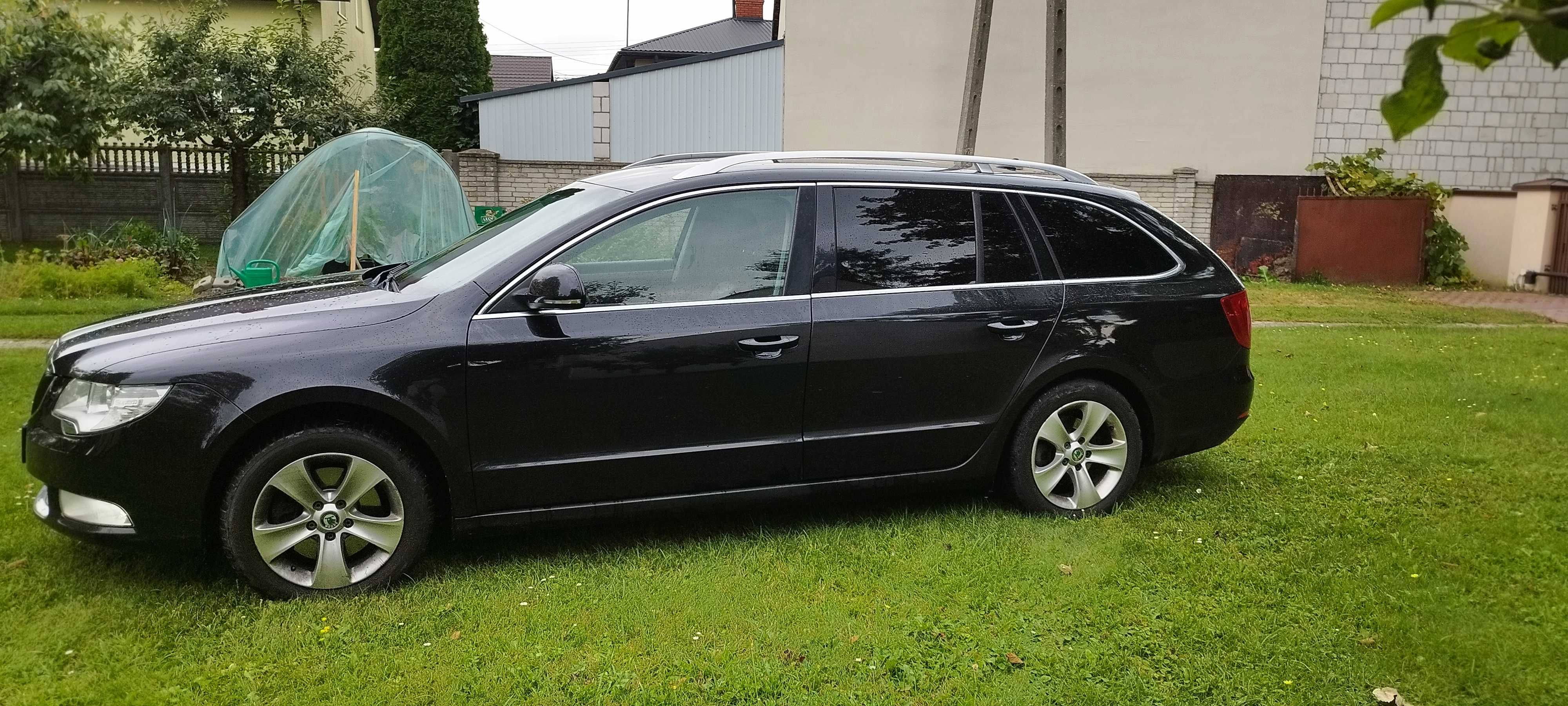 Skoda Superb 2.0 TDI 170km Świeze OC i PT Hak Bogata Wersja Duze Kombi