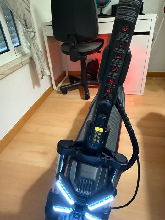 Trotinete Segway ZT3 Pro