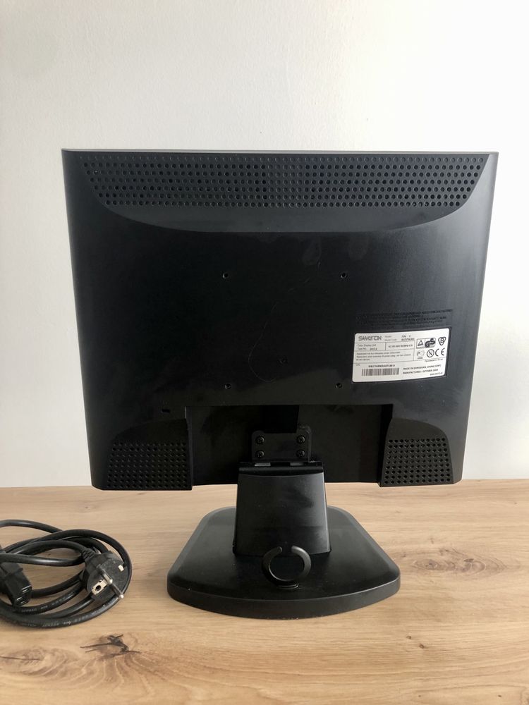 Monitor Samtron 17”