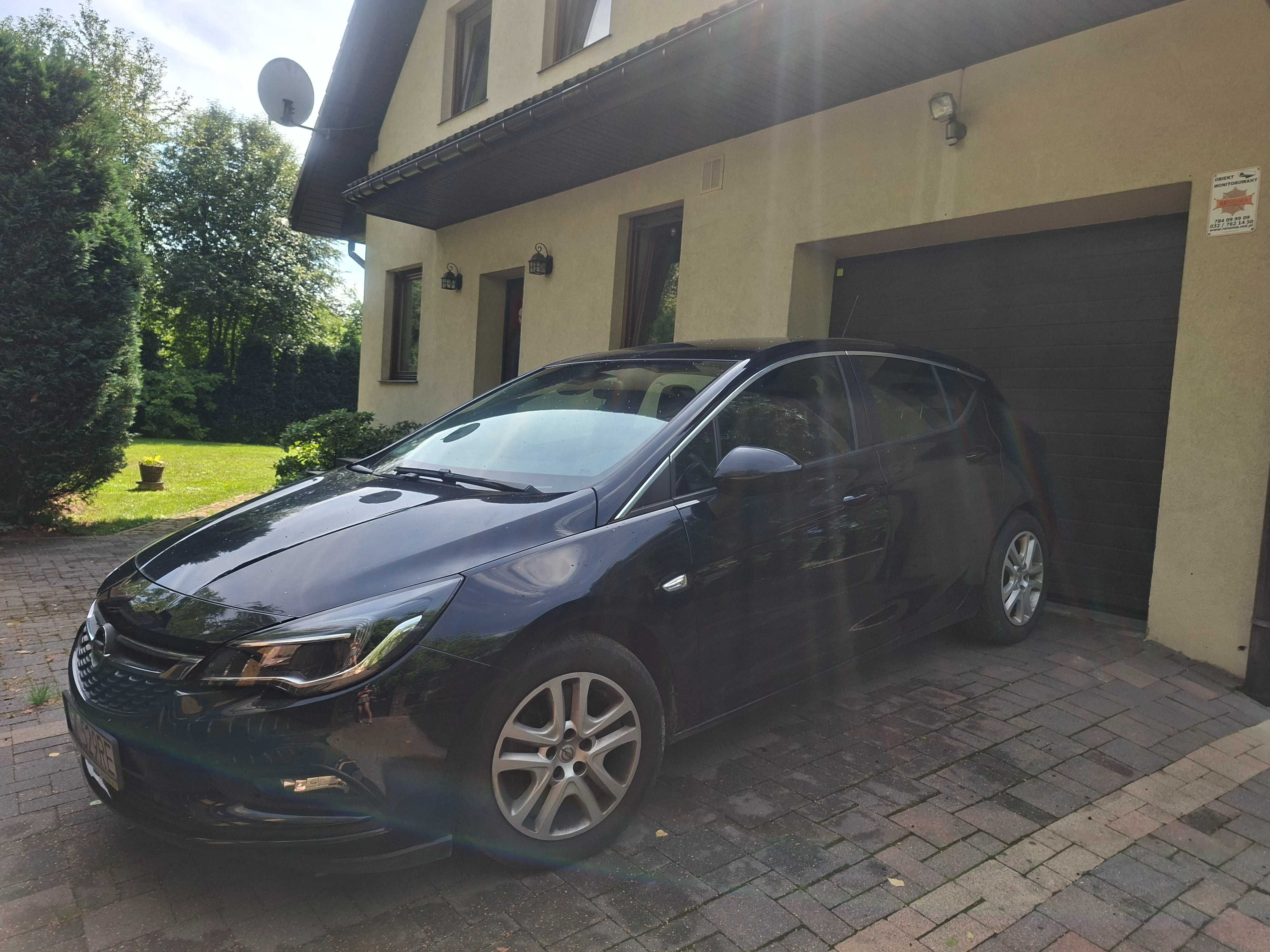 Opel Astra V Enjoy 5drzw B 1.4 XFT