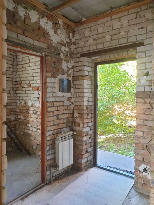 Часть двухэтажного дома с участком, Новые Петровцы