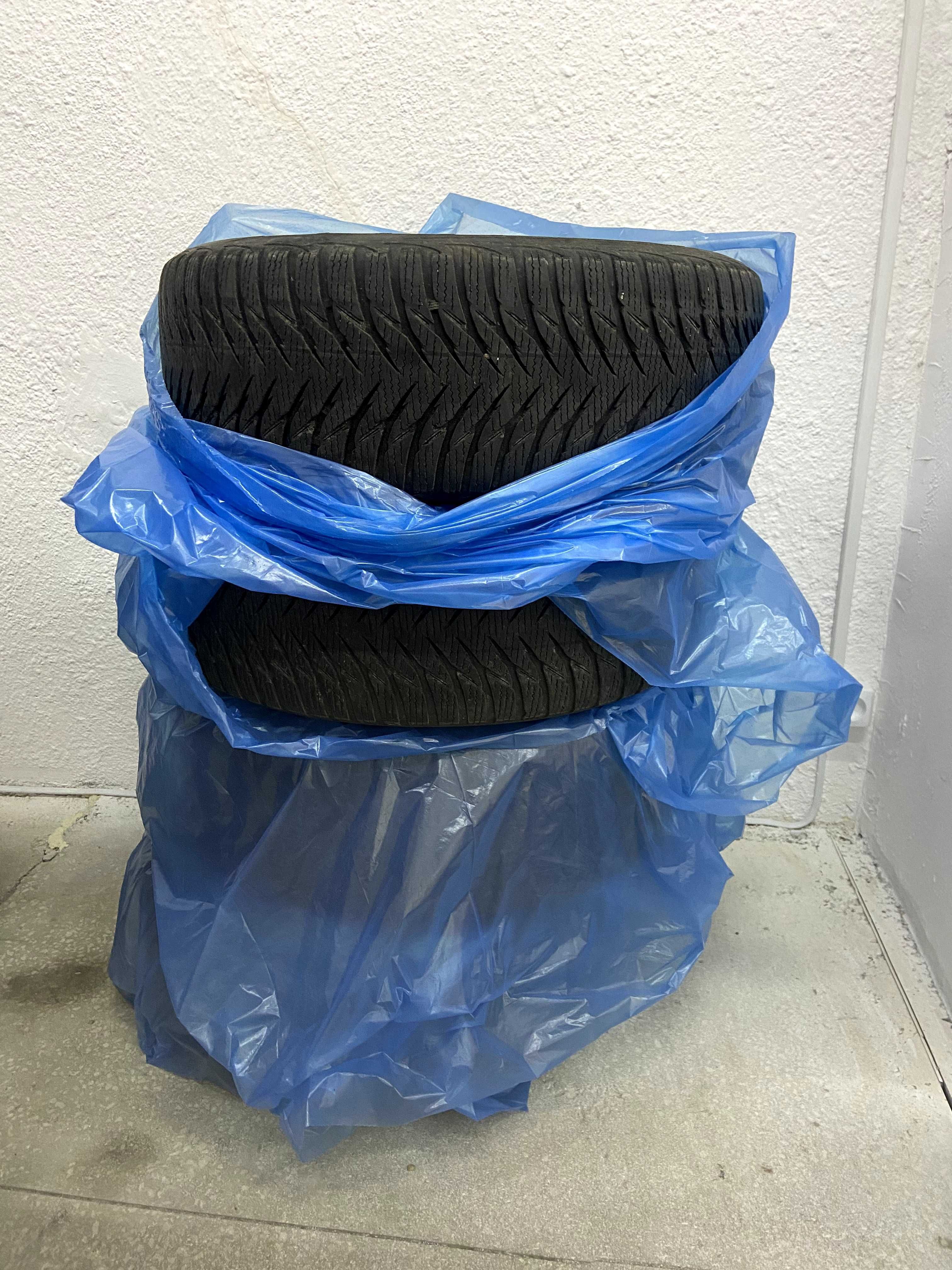 Felgi stalowe z oponami zimowymi  205/55R16/91T Goodyear Ultragrip 8