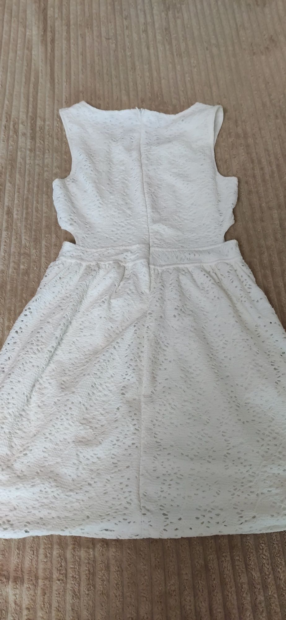 Біла сукня, платье