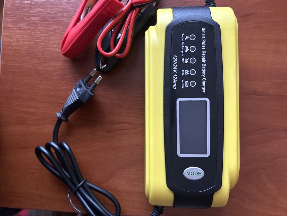 Автозарядний пристій BC-001 12V/12A 24V/6A