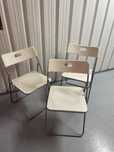 Cadeira IKEA branca