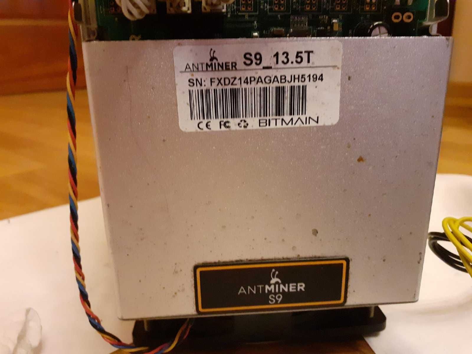 Asic Antminer Bitmain Bitcoin S9 c БП
Antminer Bitmain Asic Antminer