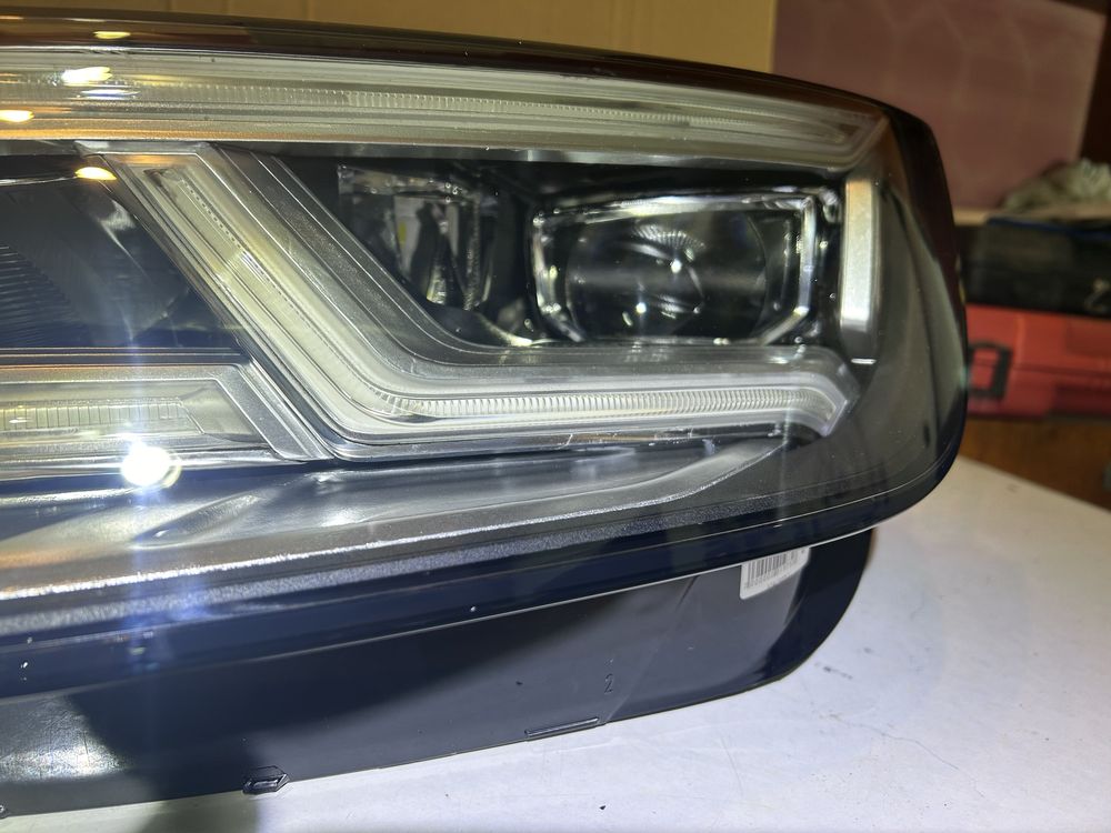 Фара ліва Audi q5 80a led США з блоками.