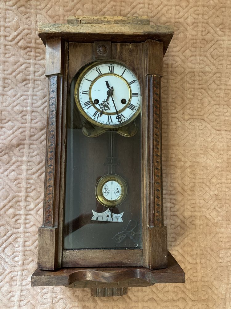 Продам антикварний годинник «Le Roi a Paris”
