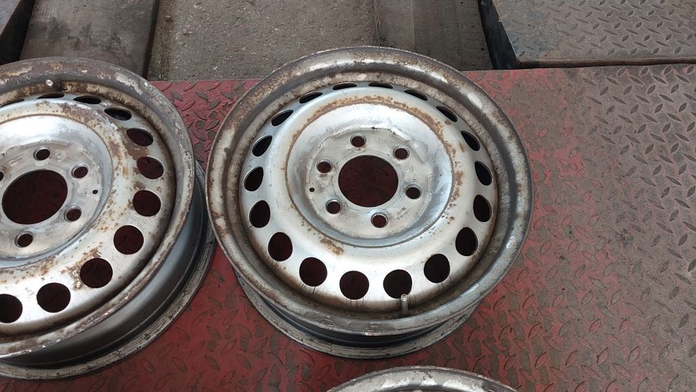 Felgi stalowe Mercedes Sprinter VW Crafter 6x130 5,5J16 ET51  bliźniak