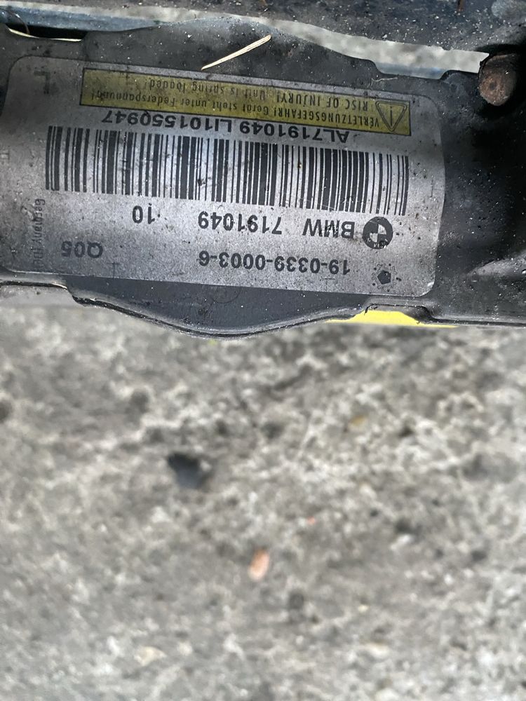 Zawiasy maski naboje prawy lewy komplet bmw f10 f11 orginal