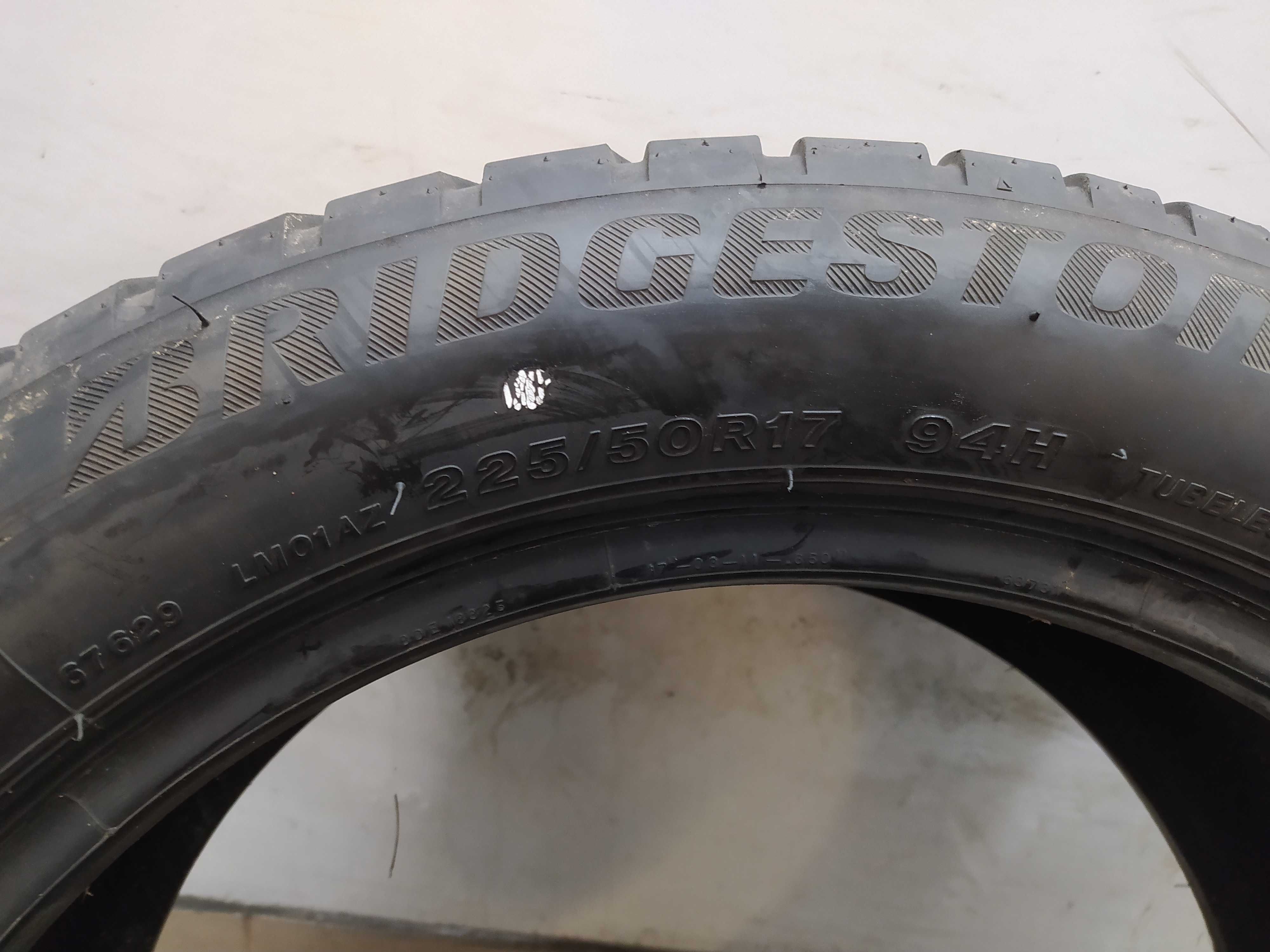 4x225/50R17 Bridgestone Blizzak LM001, RFT Run Flat, 2018/2019 rok