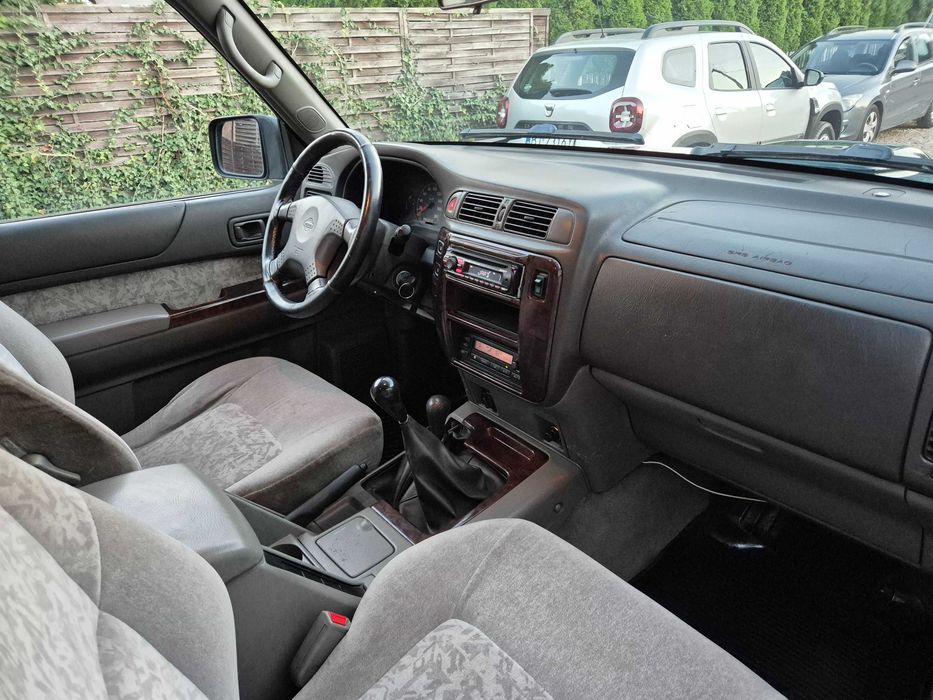 Nissan Patrol 3.0D 160km 4x4 Reduktor BFG33 Cale Clima Fabryczny Stan