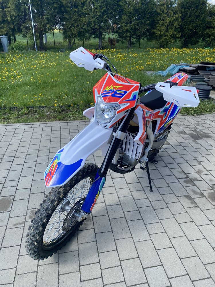 Barton NXT 250  SALON 2k25