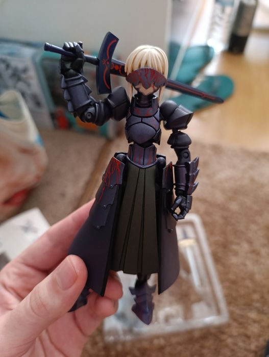 Figura Fate Saber Revoltech