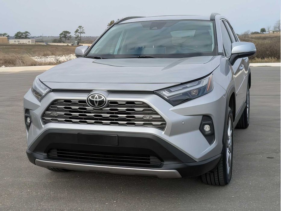 Toyota RAV4      2022