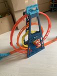 Трек HotWheels. Потрійна петля.