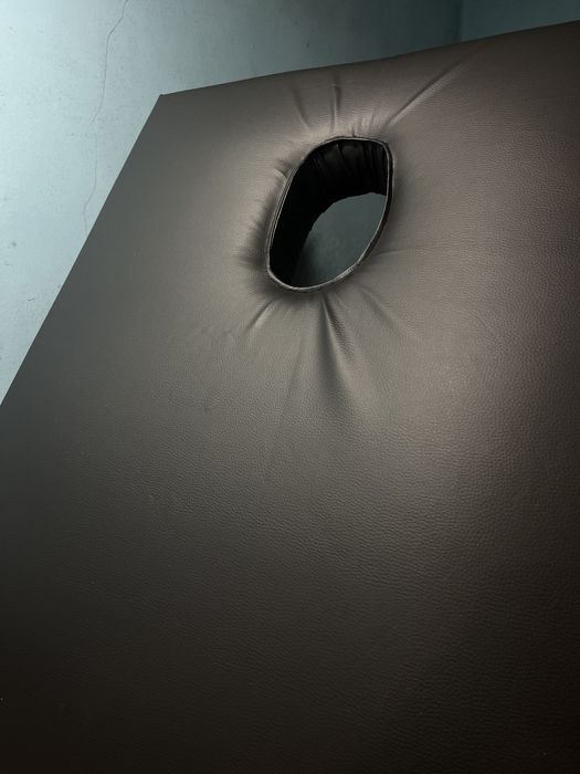 Кушетка з отвором для обличча. 190 дов.75шир. Нові, від виробника