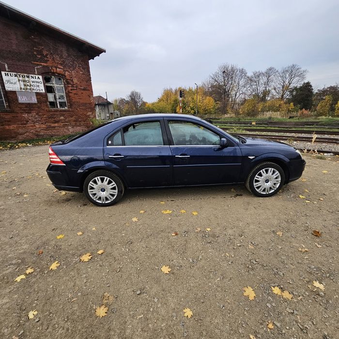 Ford Mondeo Ghia