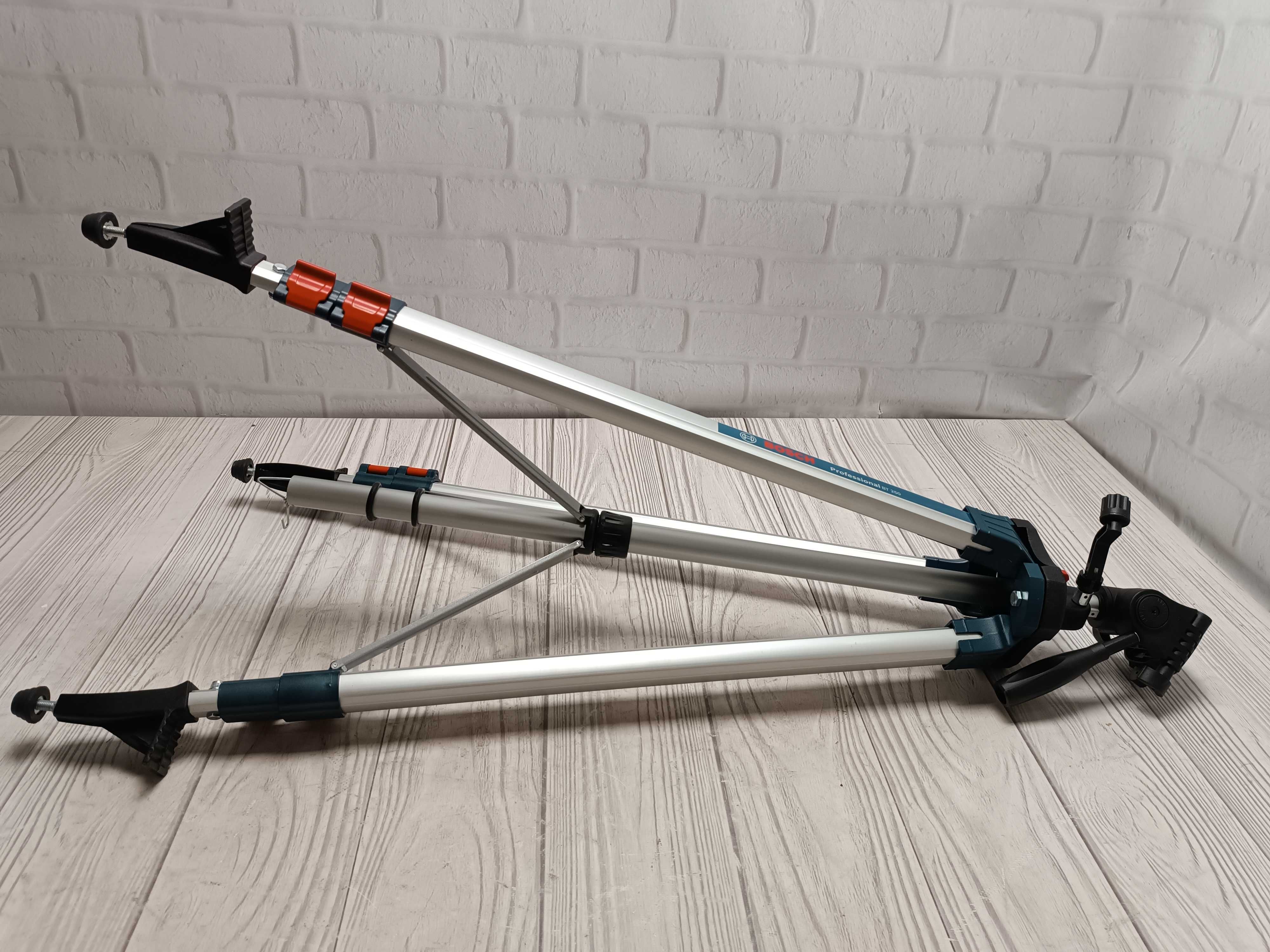 BOSCH BT 250 будівельний штатив для нівелірів, 250 см, 1/4"