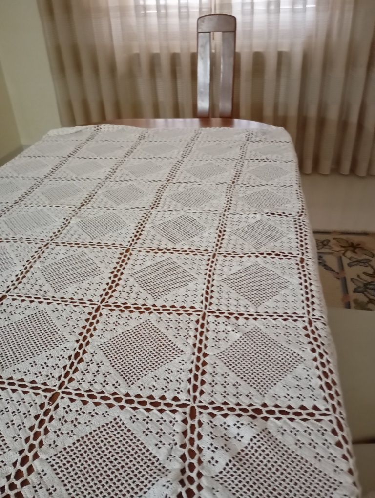 Toalha de renda feita a mão