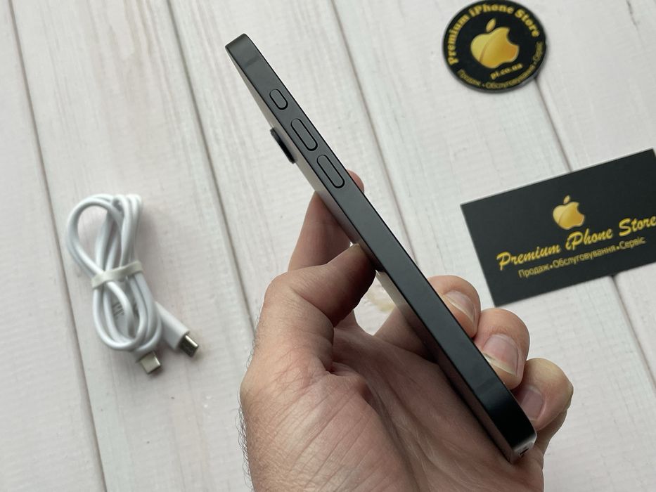 Як новий Apple iPhone 16e 128gb Black Neverlock США