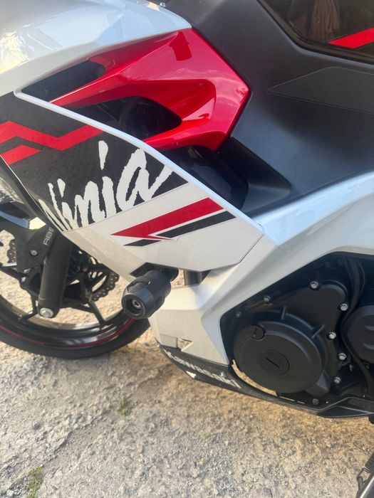 kawasaki ninja 400