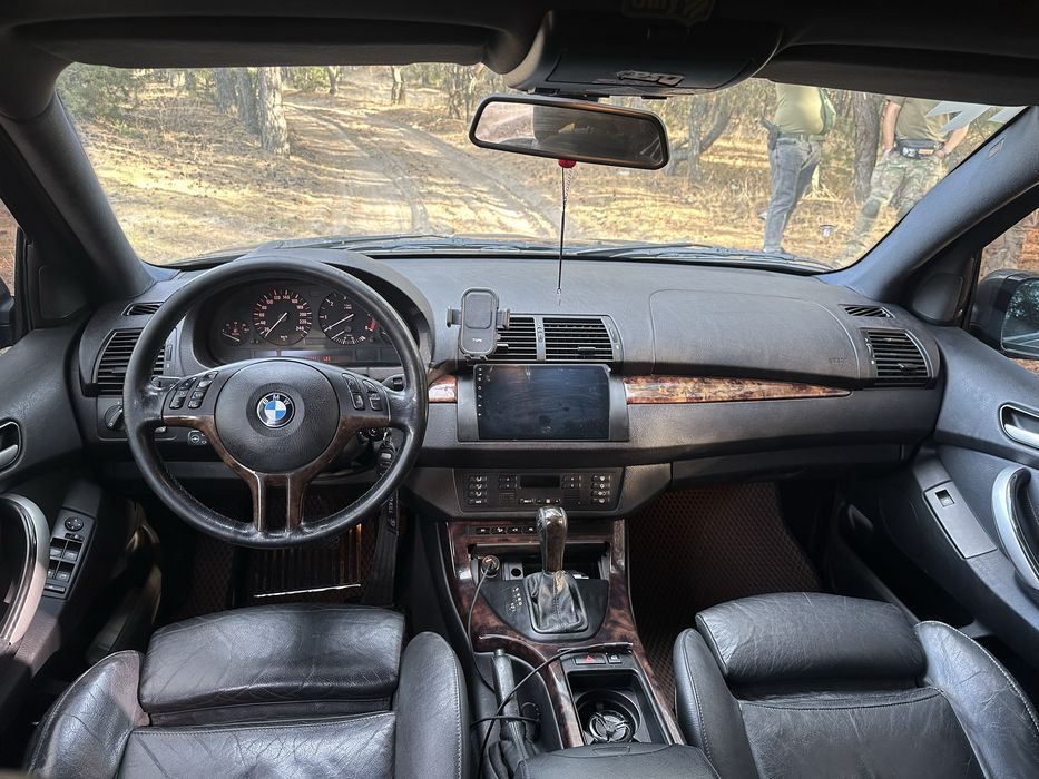 Продам BMW X5 E53 M57