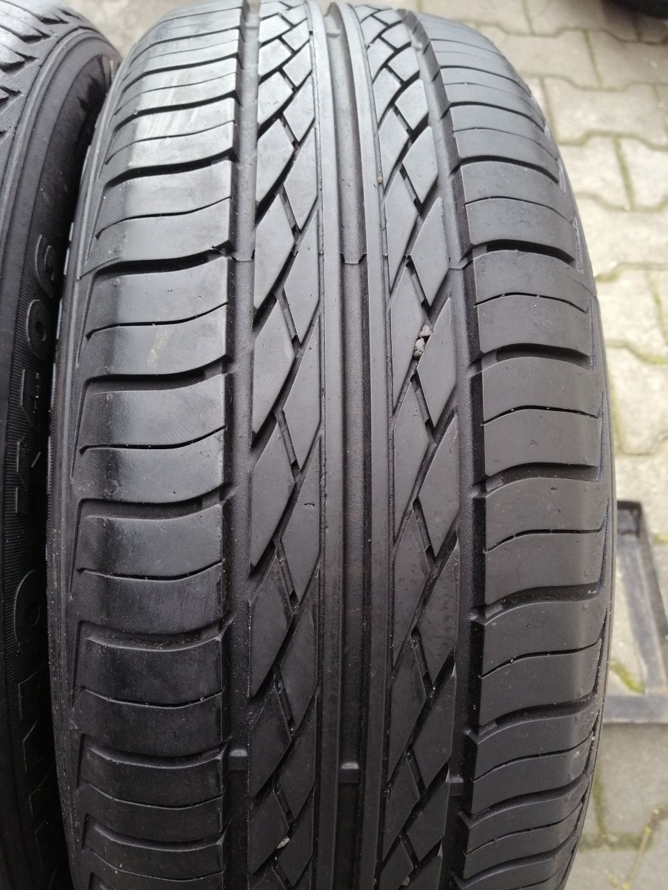 185/55R15 82V Hankook Optimo K406