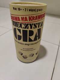 Nieczysta Gra - zabawa na krawędzi