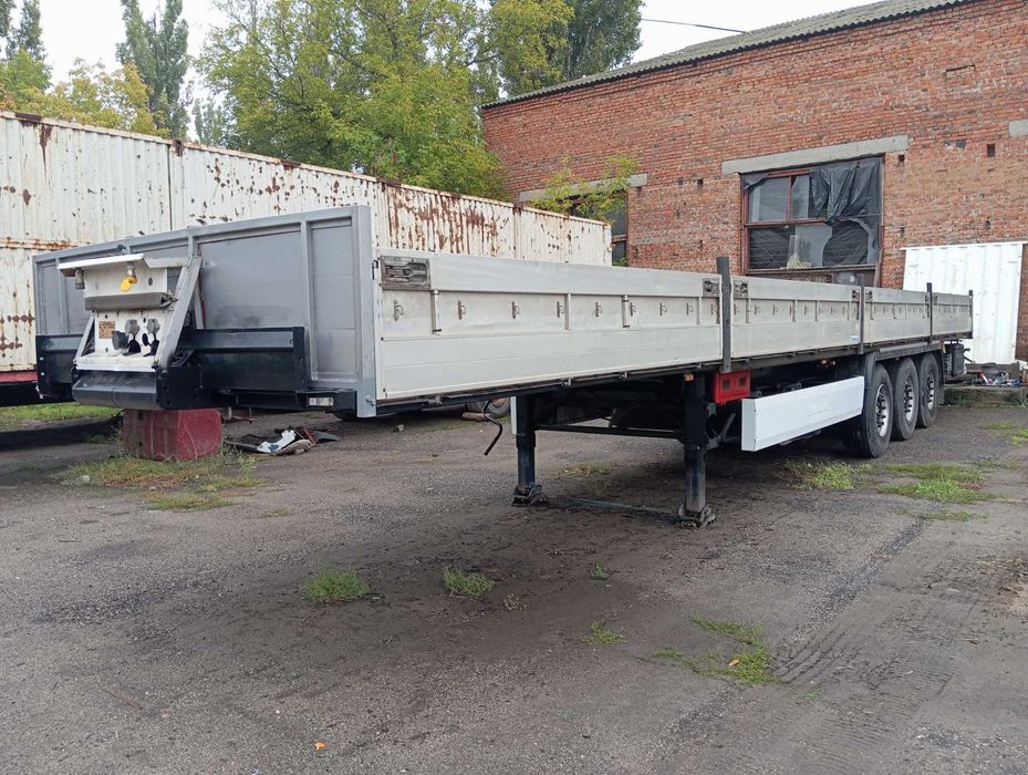 Бортовий напівпричіп Krone SDP 27