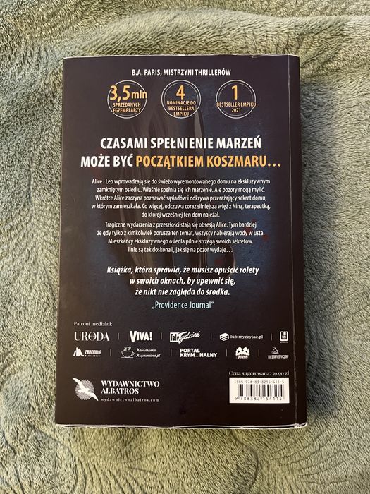 B. A. Paris Terapeutka