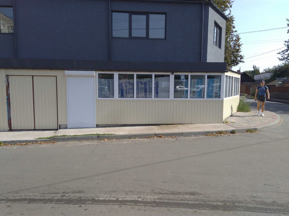 Часть дома можнo под коммерцию ,крошня, 160 м²