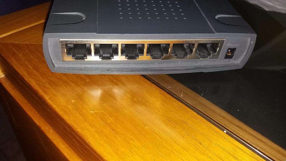 Linksys- workgroup switch