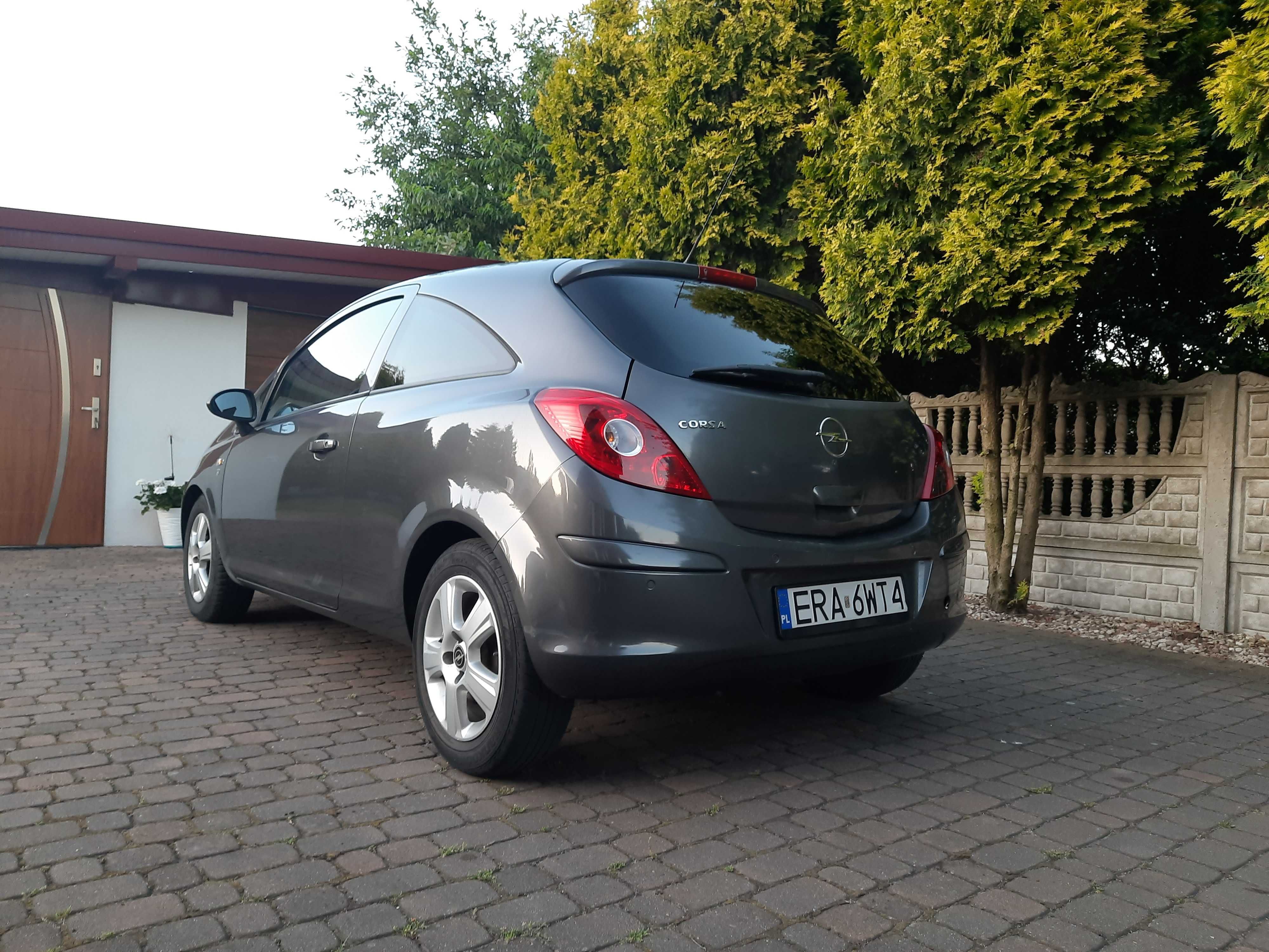 Opel Corsa D 1.4 90 KM – Wersja 111 Jahre – Zadbany, niski przebieg!