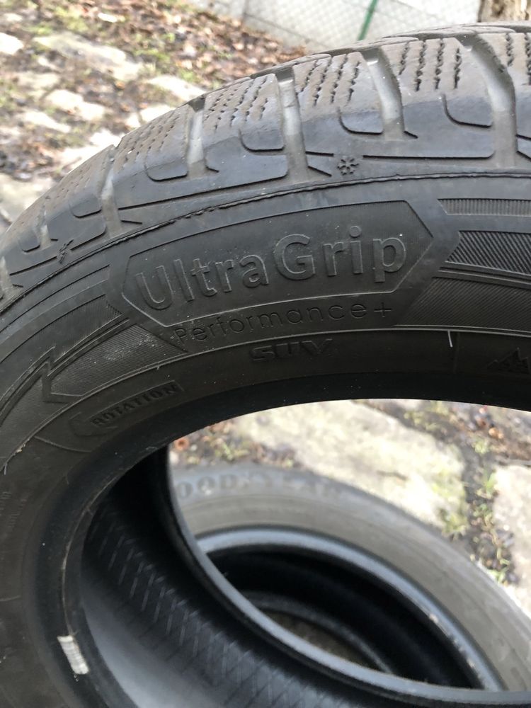 Goodyear UltraGrip Performance+ SUV 225/60/18 104V