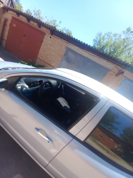 Продам своє авто в гарному станні