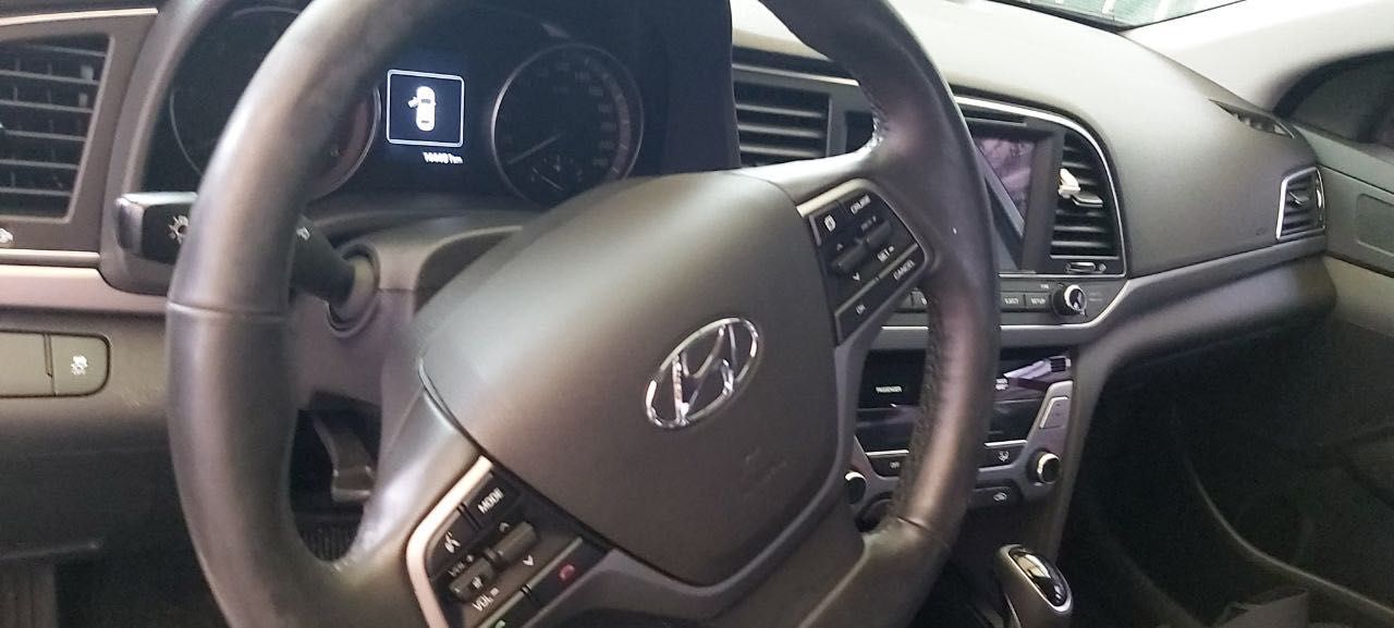 Автомобіль Hyundai Avante