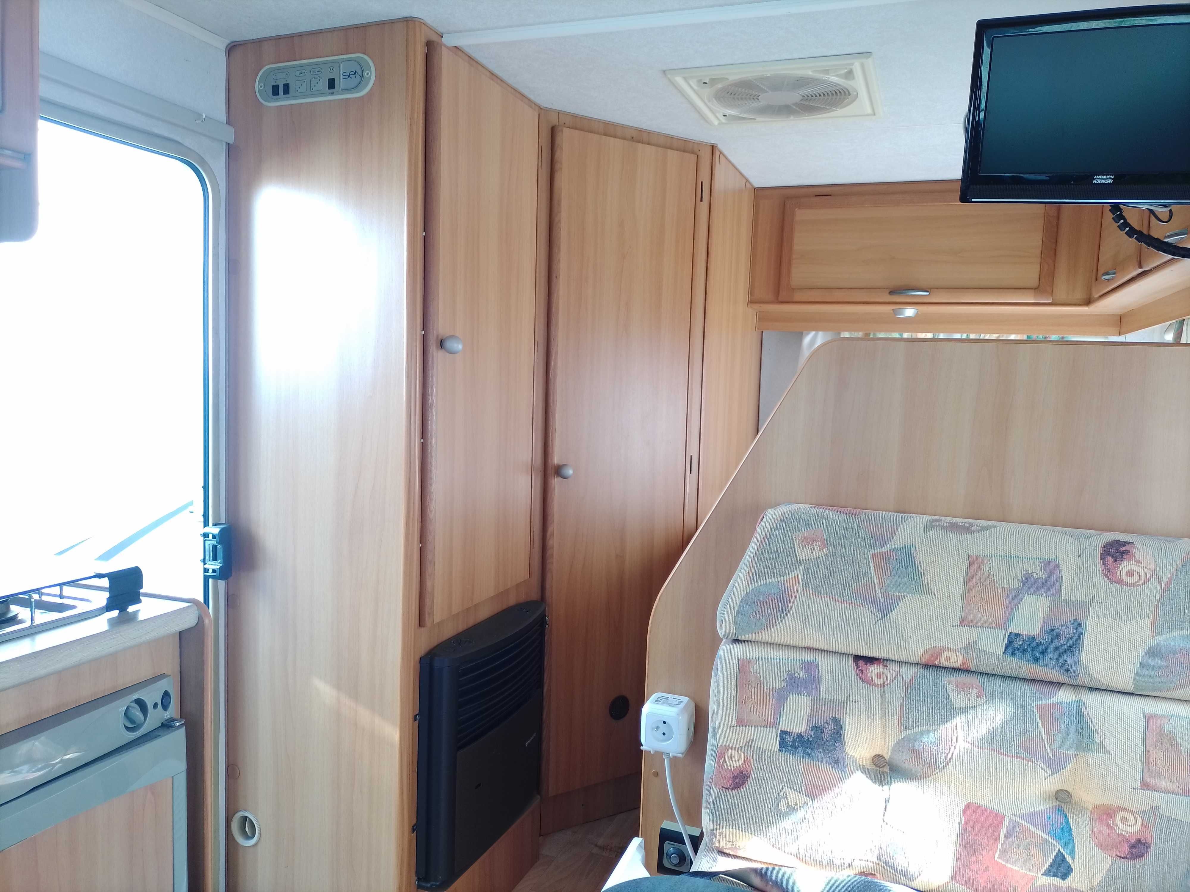 Autocaravana Fiat Ducato 2.8 HDI SEA, 2003 com Ar Condicionado